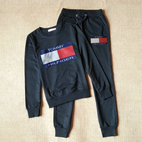 tommy hilfiger jogging outfit