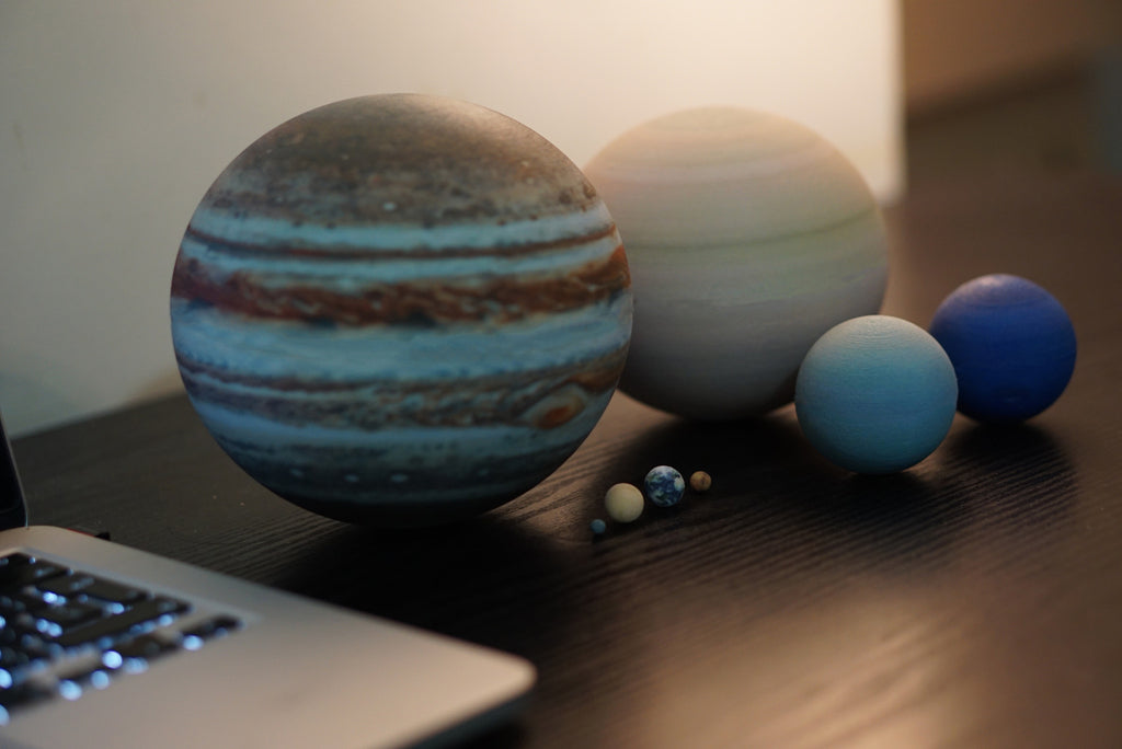 the-8-planets-of-the-solar-system-to-scale-littleplanetfactory