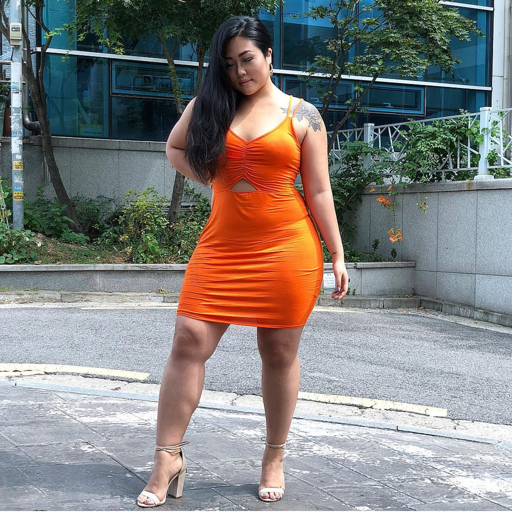 Asian Thick Curvy Woman Porn Sex Photos