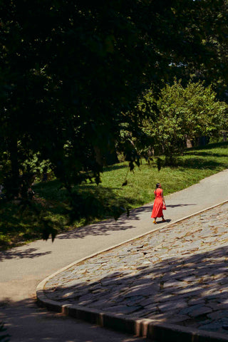 Dione in the STIJL Dress in Poppy