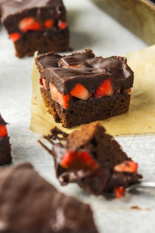 chocolate strawberries covered brownies