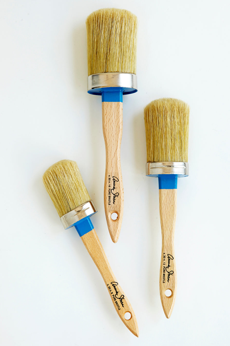 what kind of paint brush to use with chalk paint
