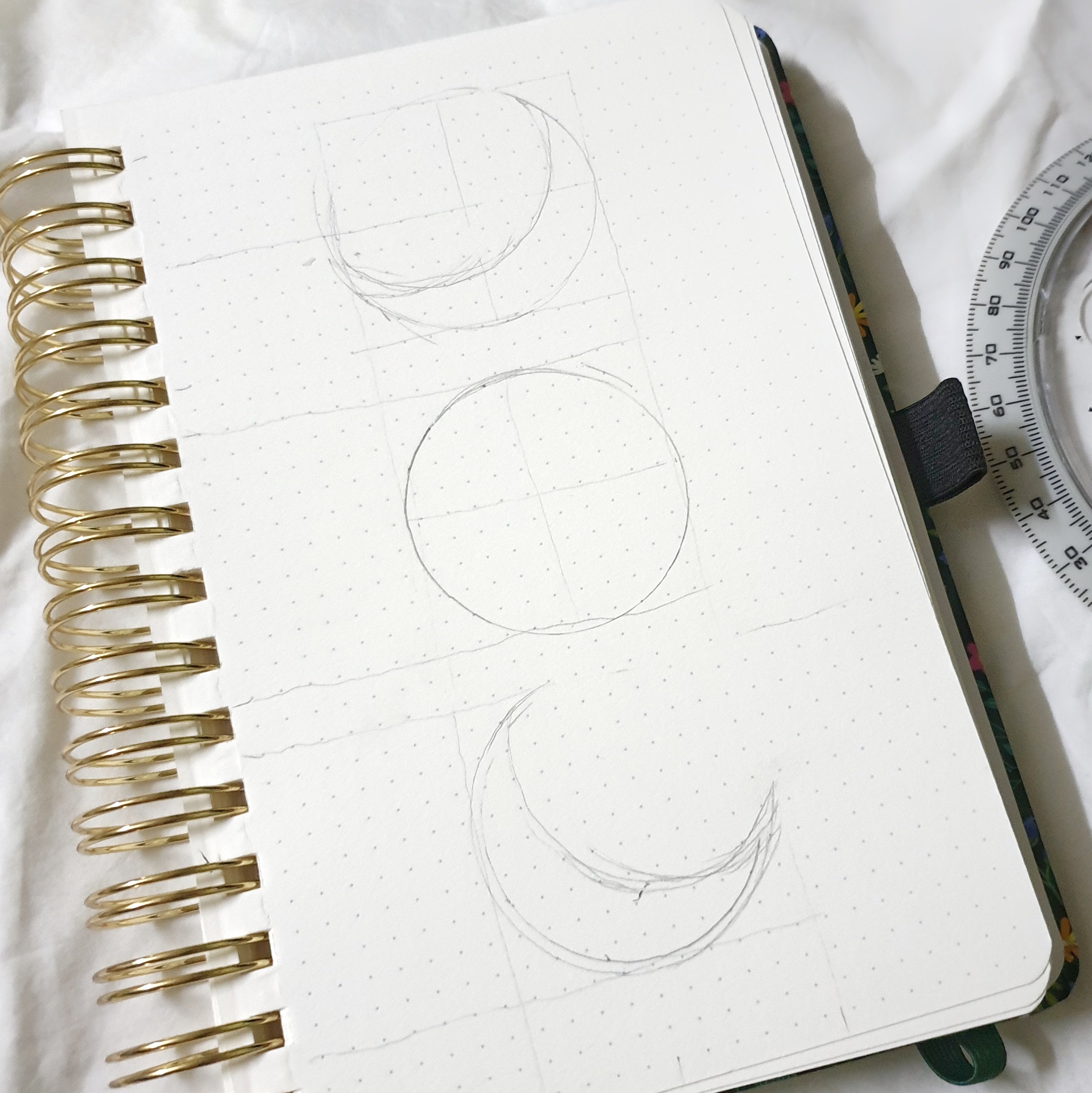 Watercolour Tutorial: Moon Phases