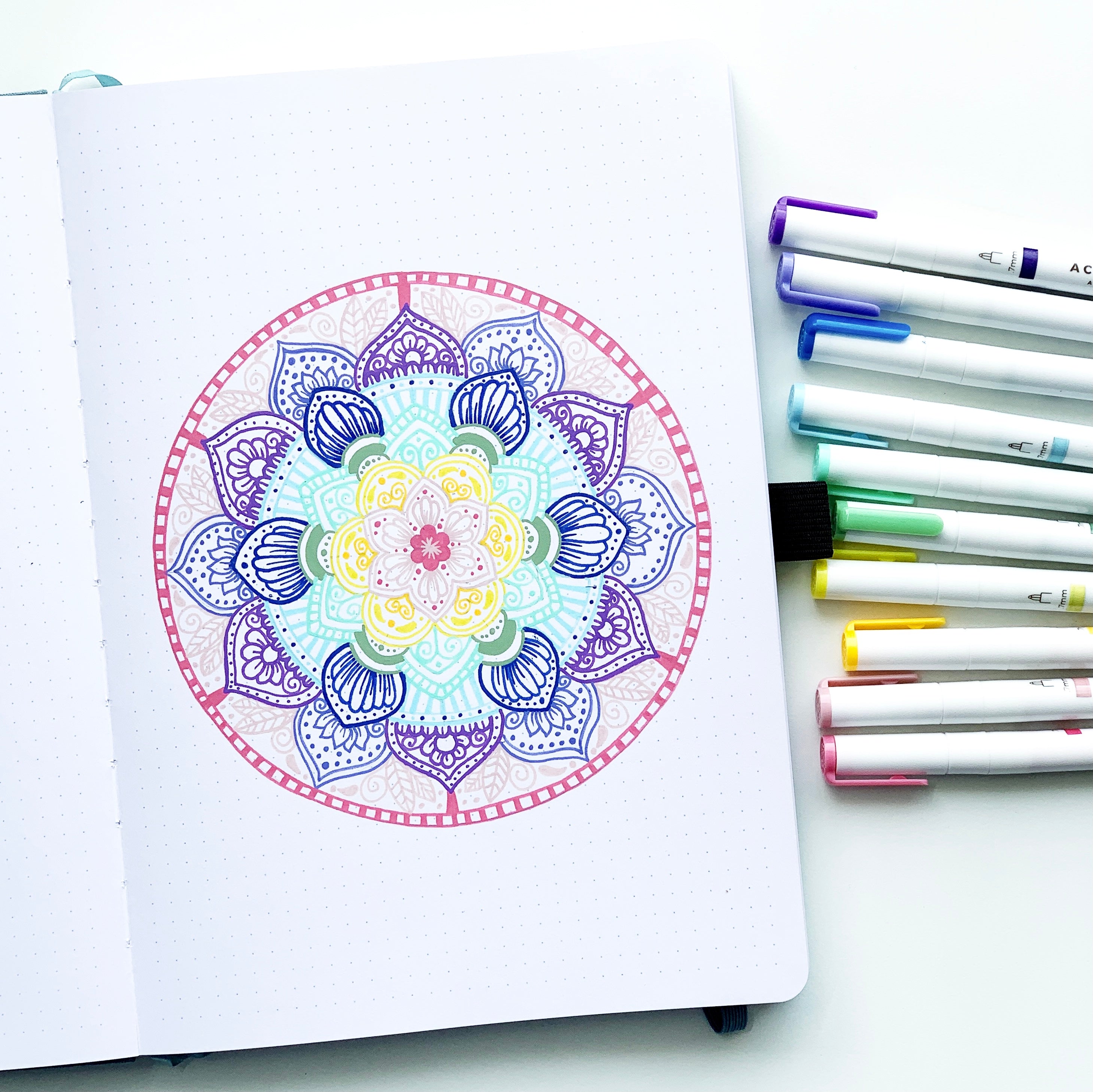 Learn how to draw a mandala using Archer and Olive Acrylograph Pens with Adrienne from @studio80design!
