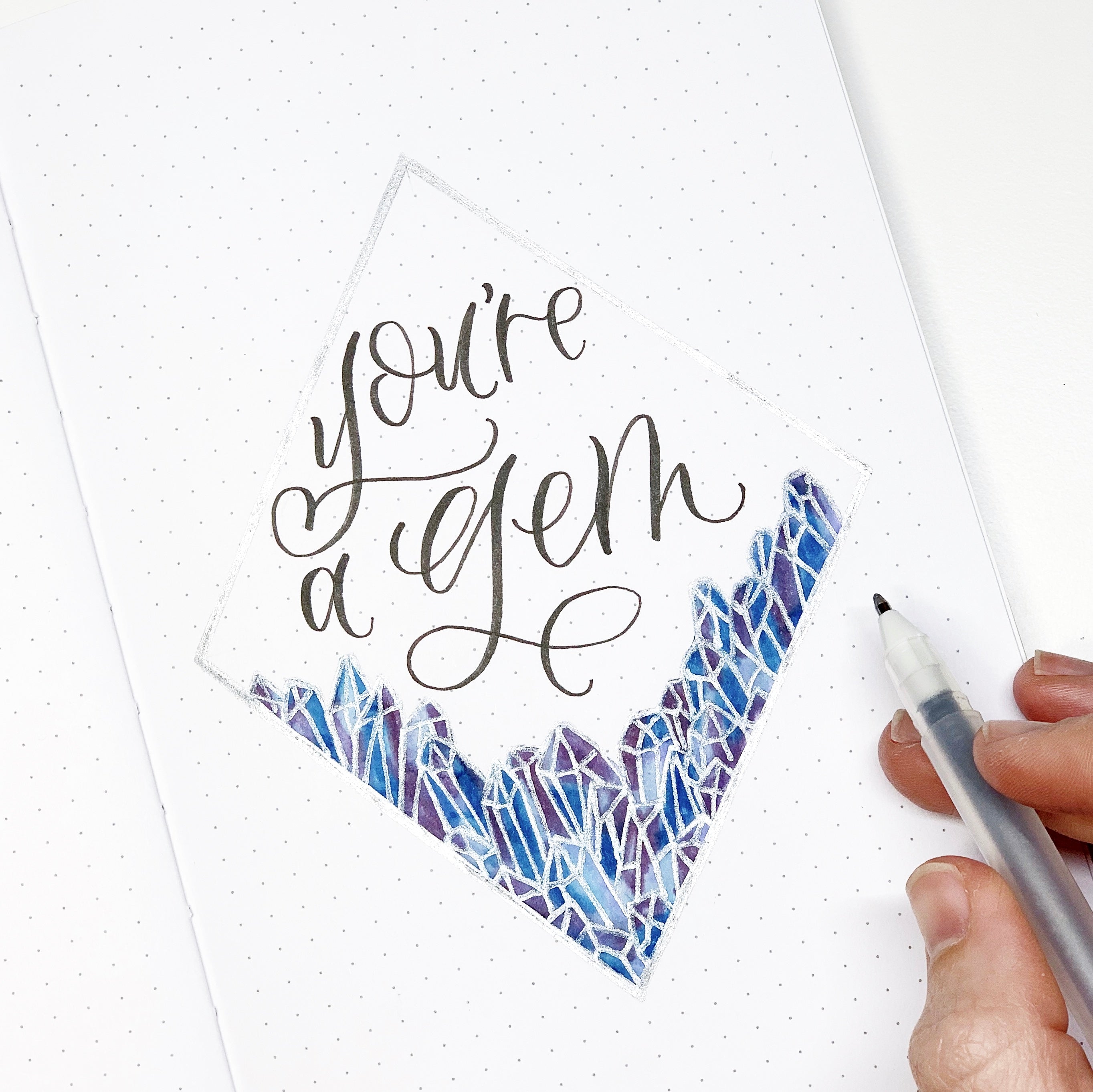 Learn how to create a crystal diamond border for your bullet journal with Adrienne from @studio80design!