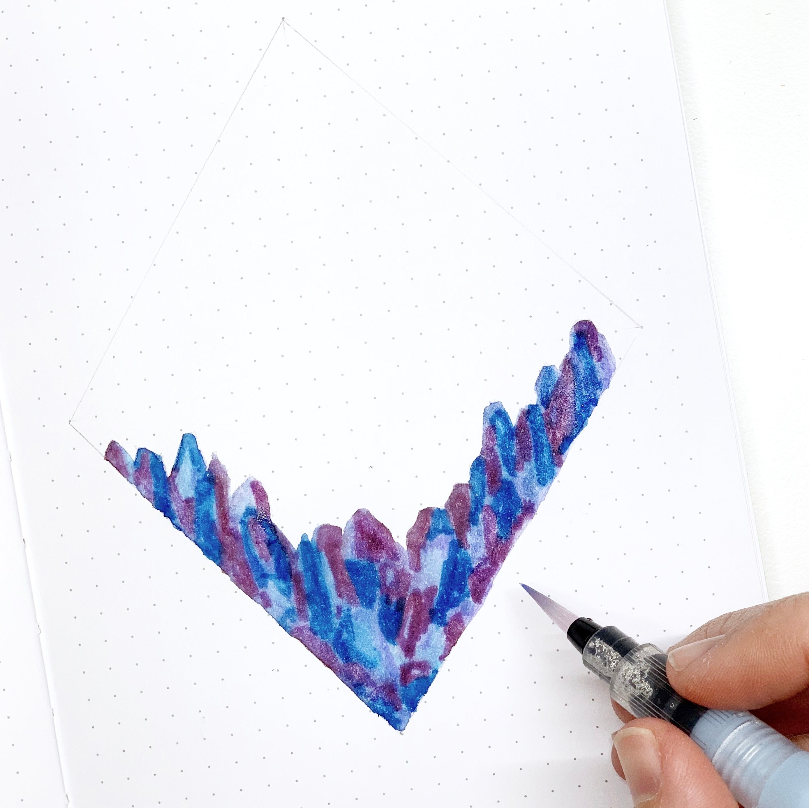 Learn how to create a crystal diamond border for your bullet journal with Adrienne from @studio80design!