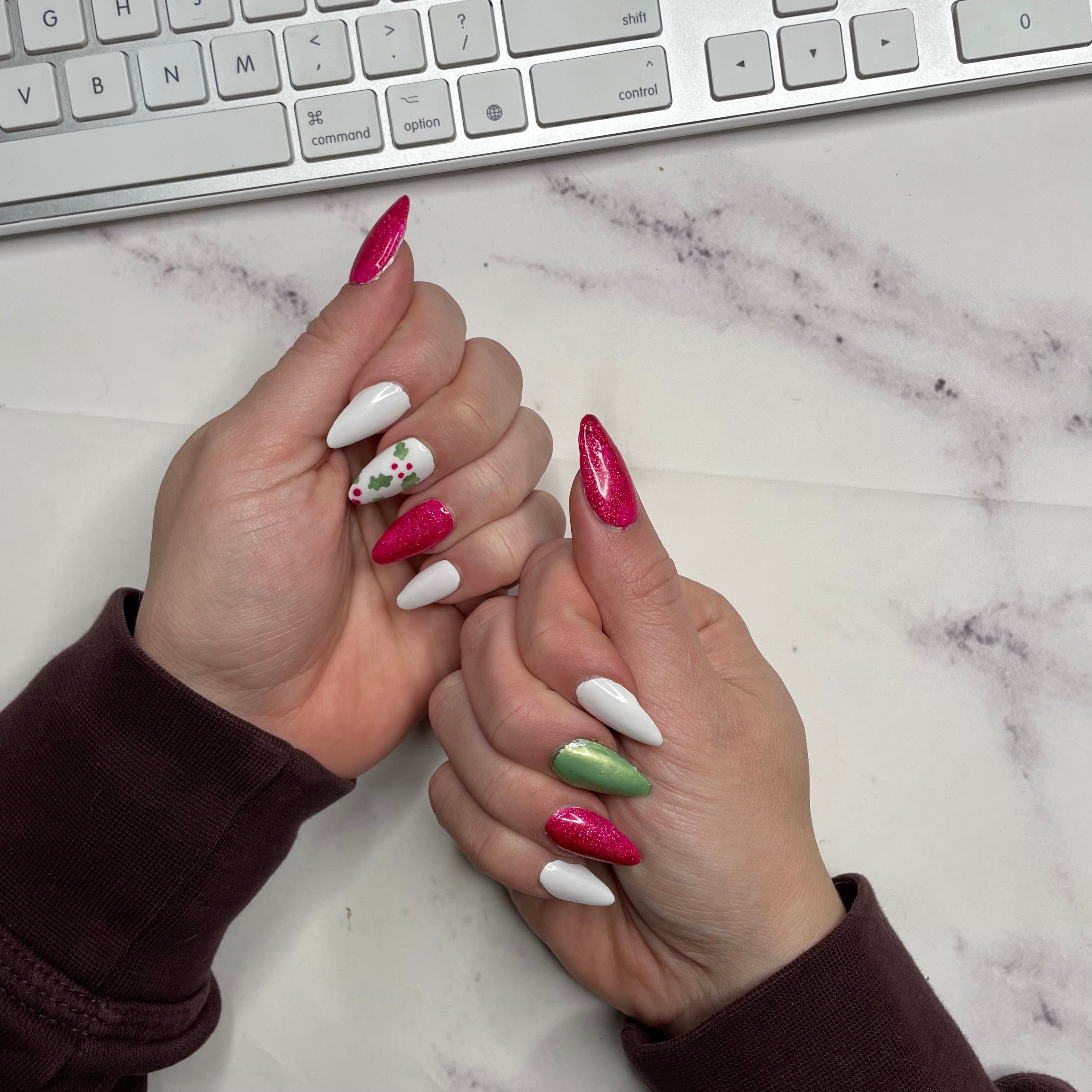 Christmas nail designs with holly leaves and red and green nails