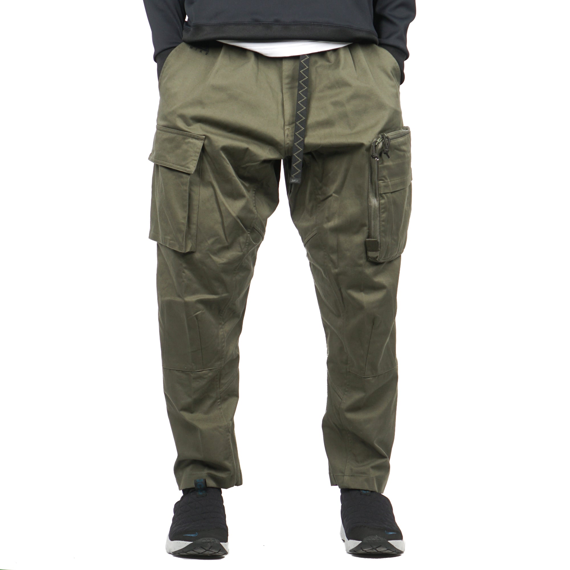 green nike cargo pants