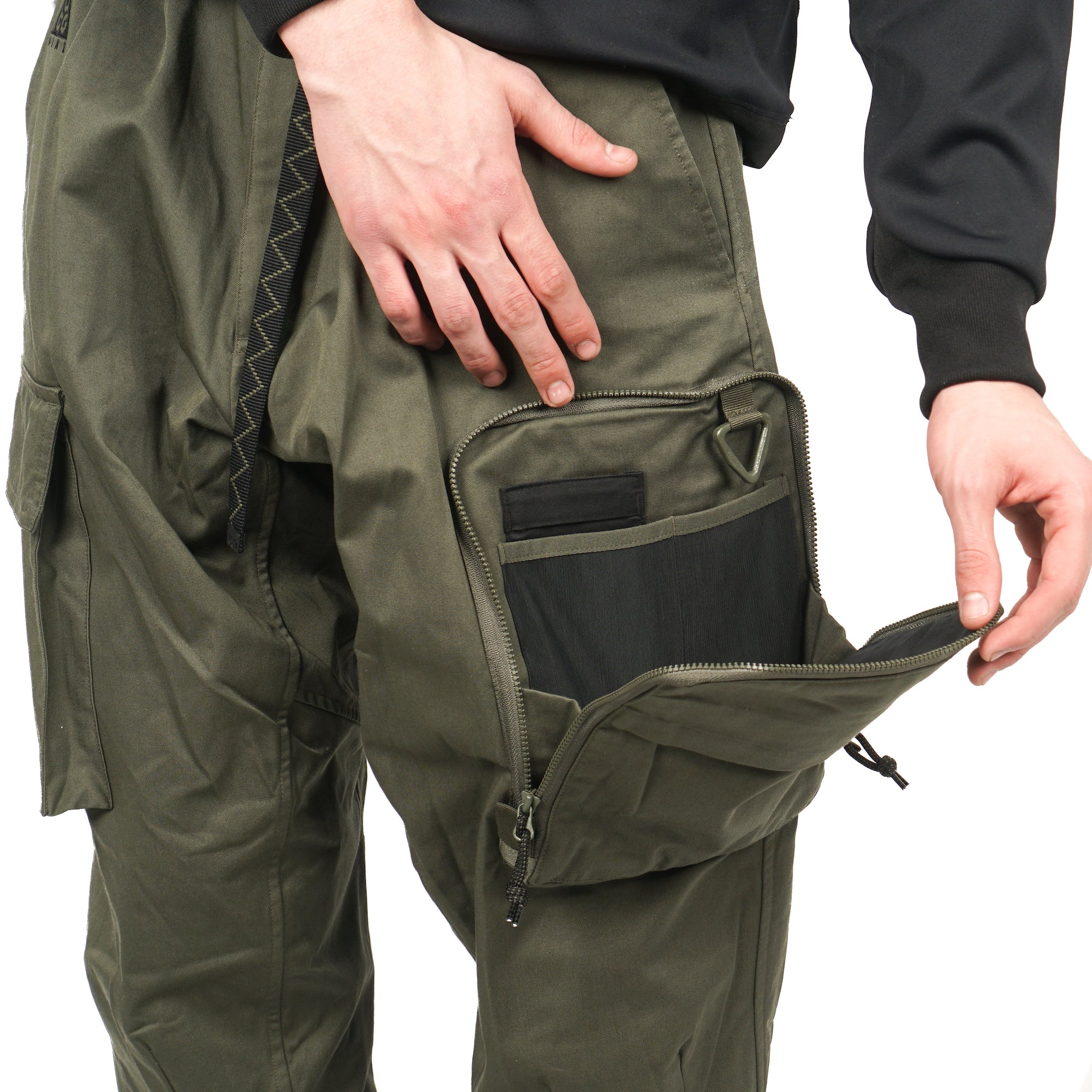 street cargo pants nike