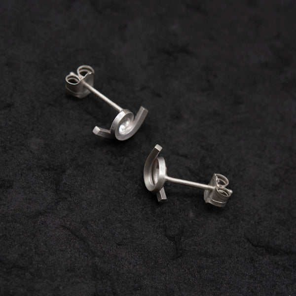 Open circle earrings in silver N°9