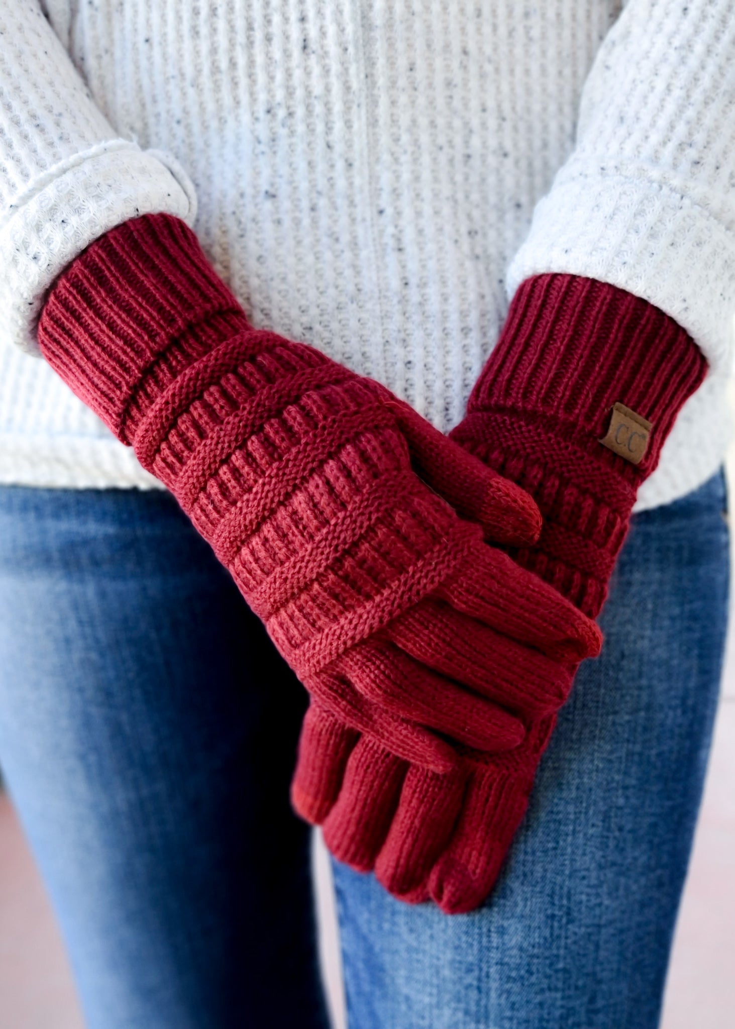 burgundy knit gloves