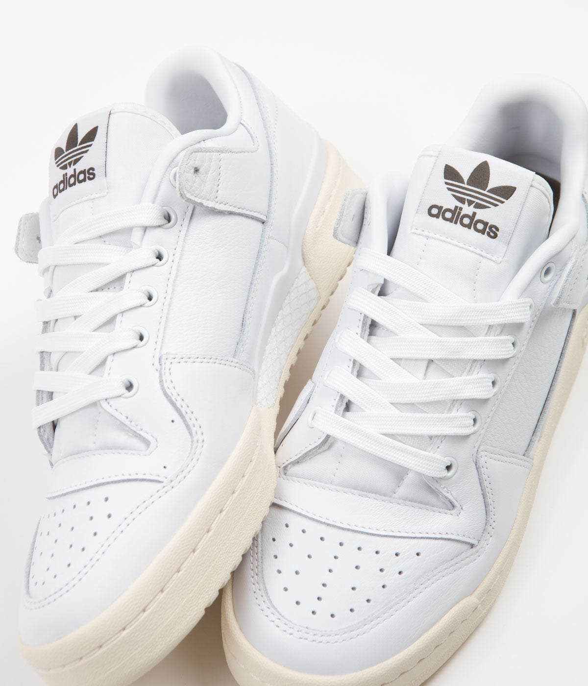 Adidas Forum 84 Low Adv Shoes - FTWR White / FTWR White / Shadow Olive ...