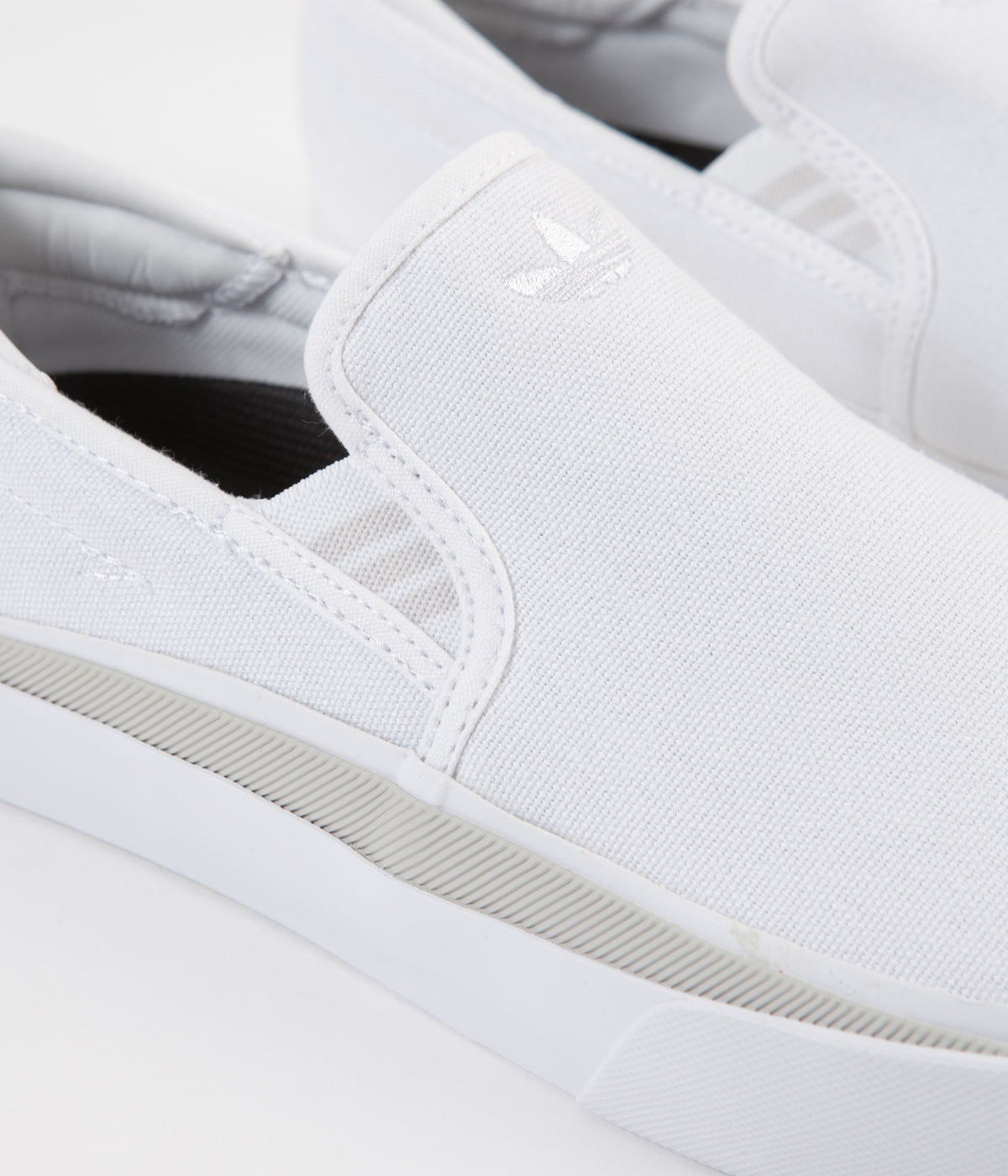 adidas sabalo slip on white