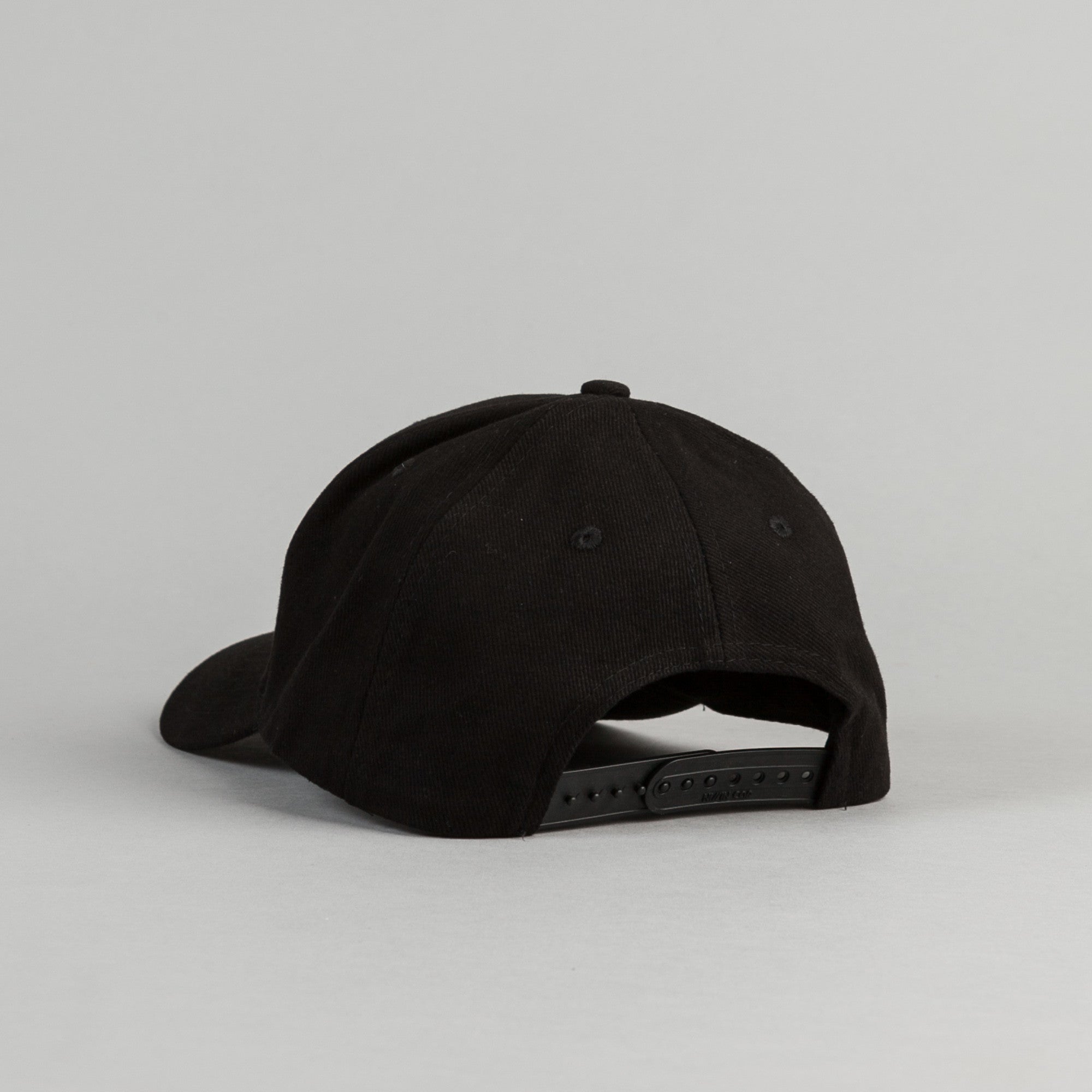 Ben Davis Logo Cap - Black / White | Flatspot