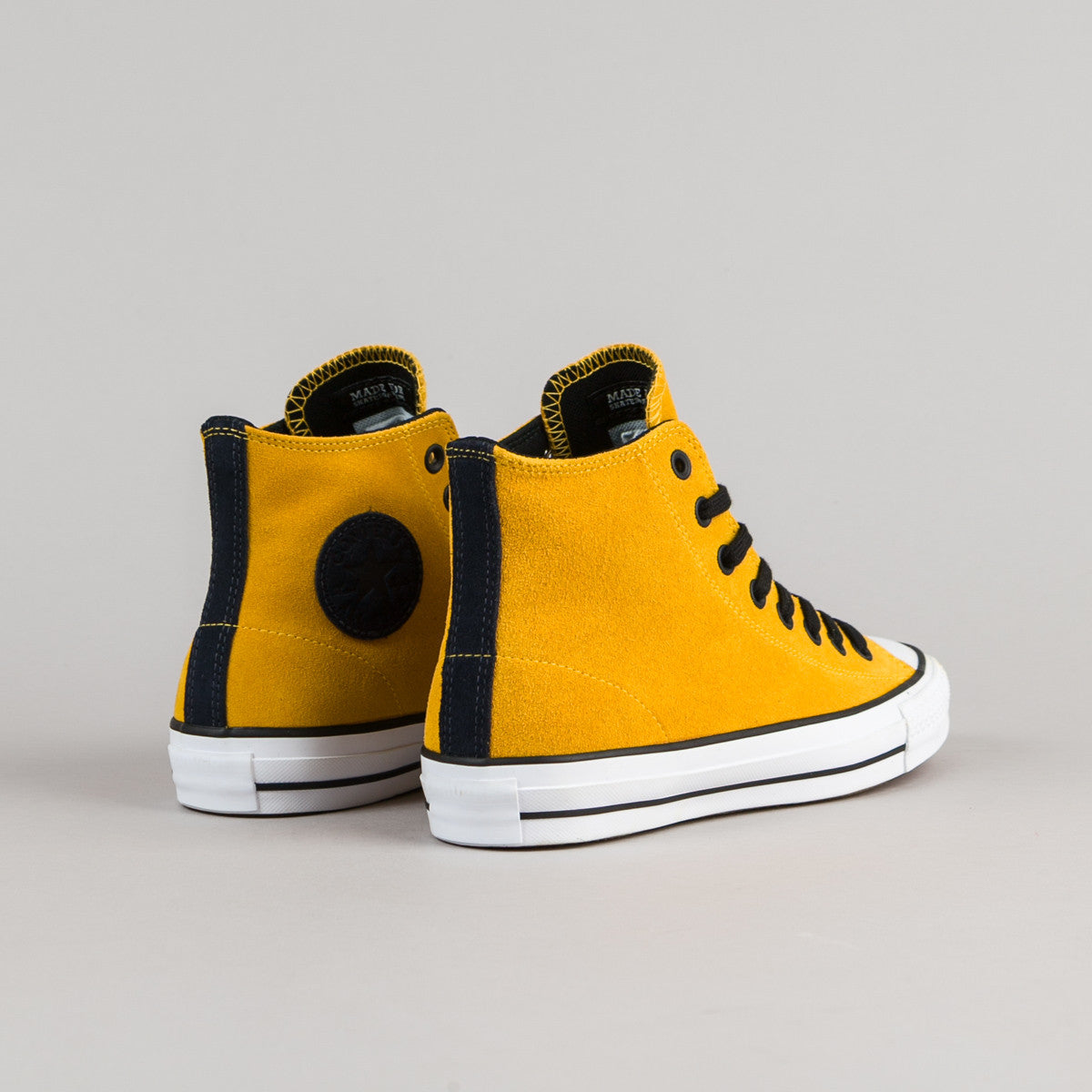 converse yellow black