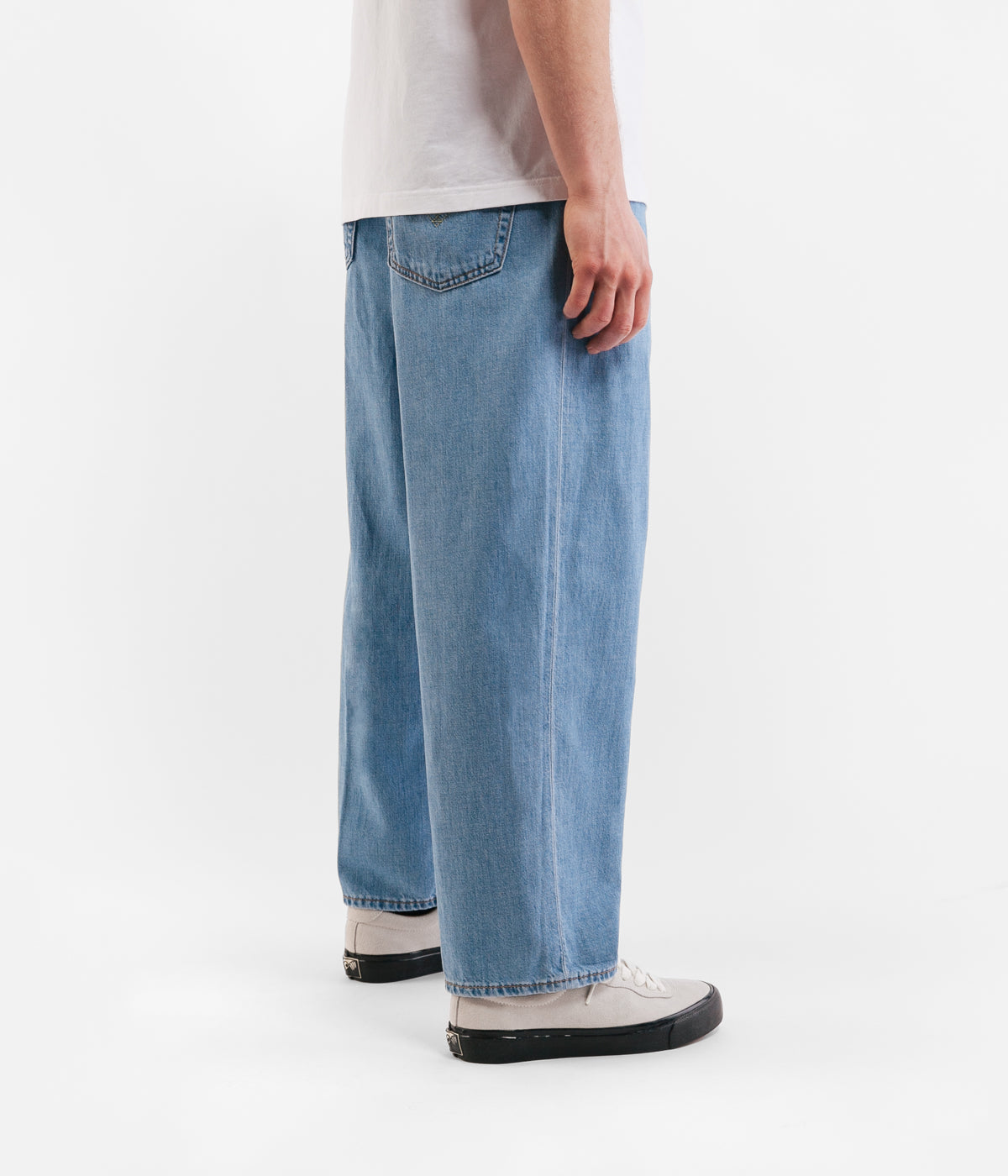 levis white crop jeans