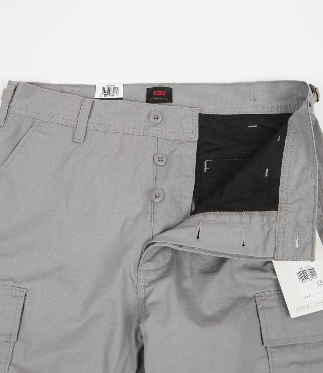 levis black cargo shorts