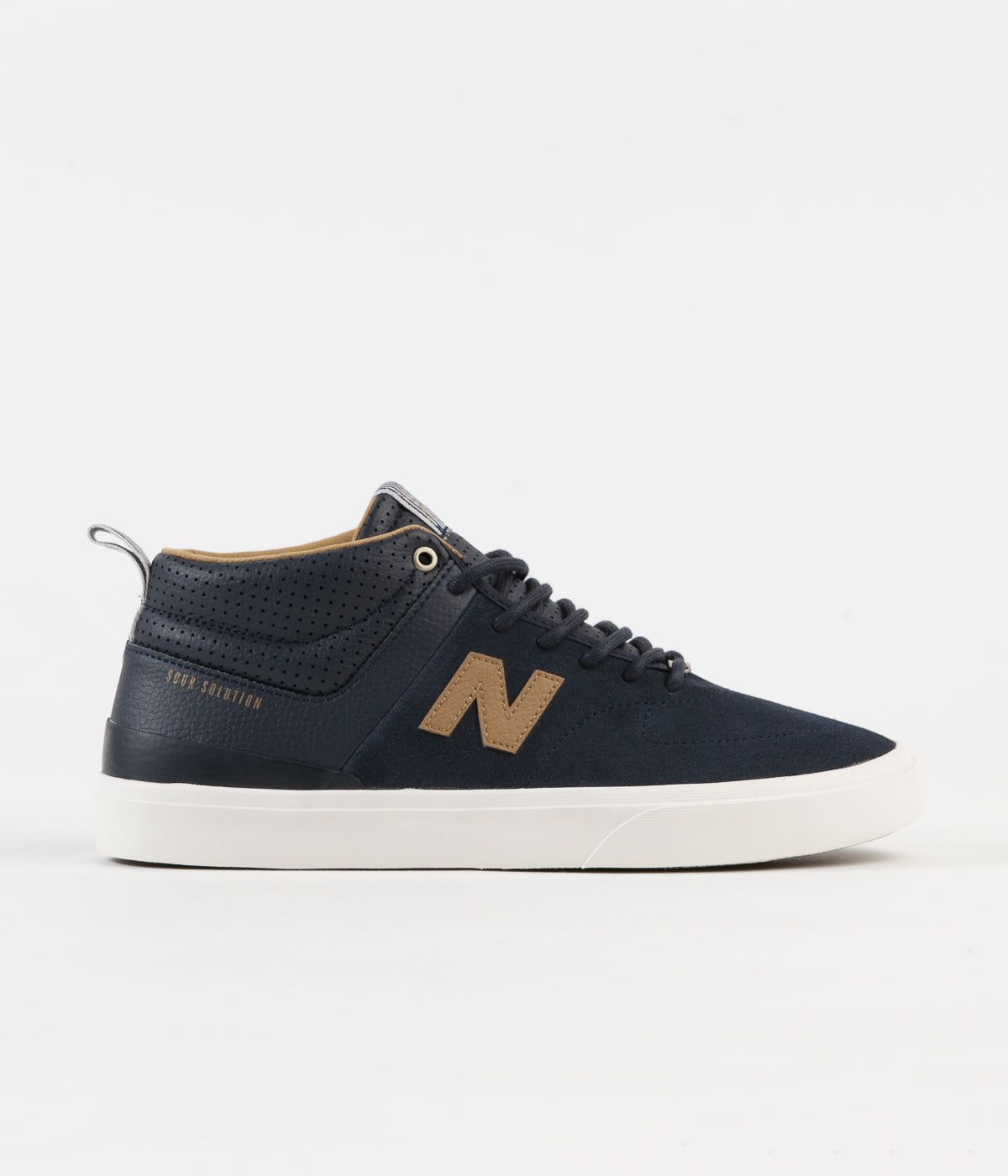 new balance numeric mid