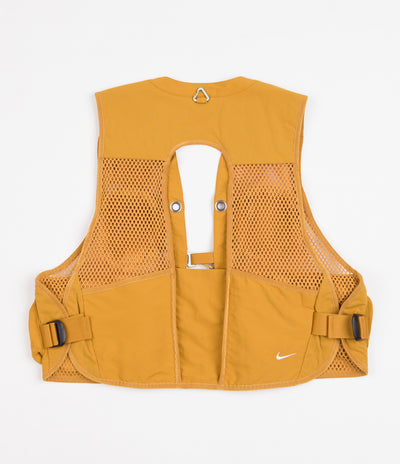 Nike ACG Buttles Vest - Gold Suede / Sanddrift / Sanddrift | Flatspot