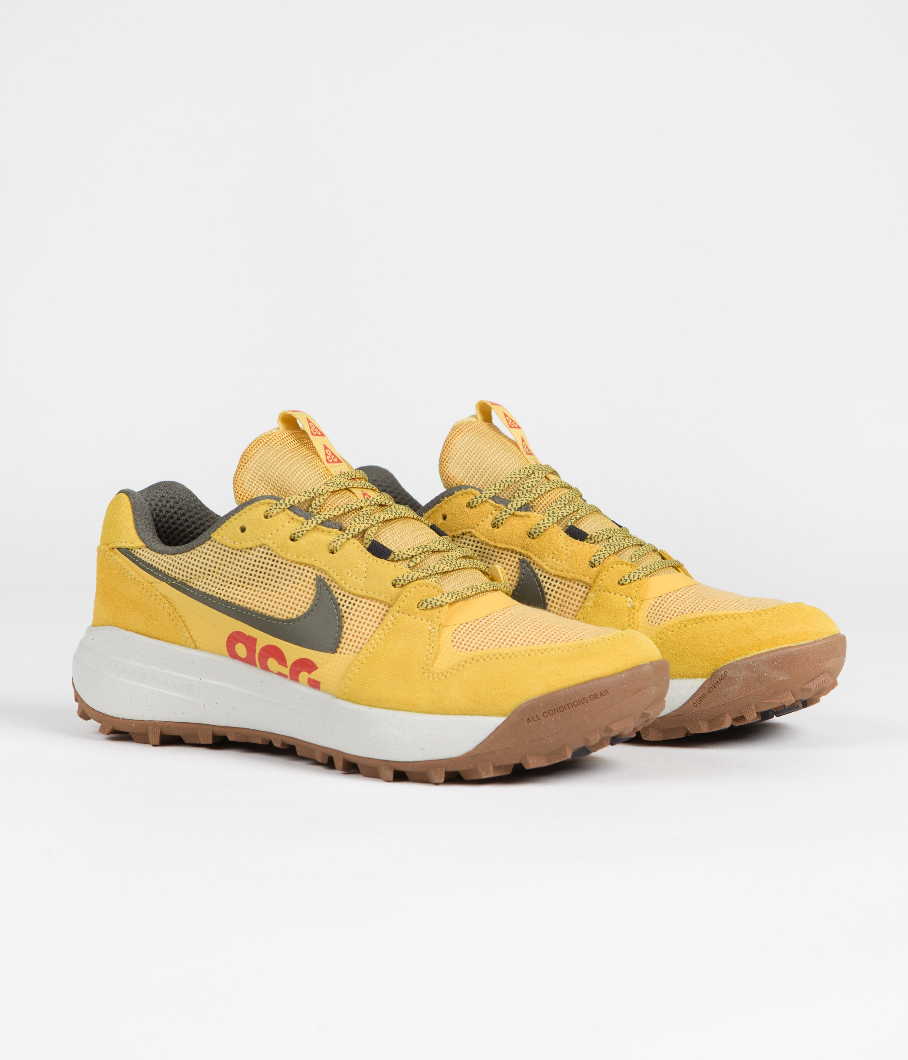 Nike ACG Lowcate Shoes - Solar Flare / Cargo Khaki - Black - Light Bon ...