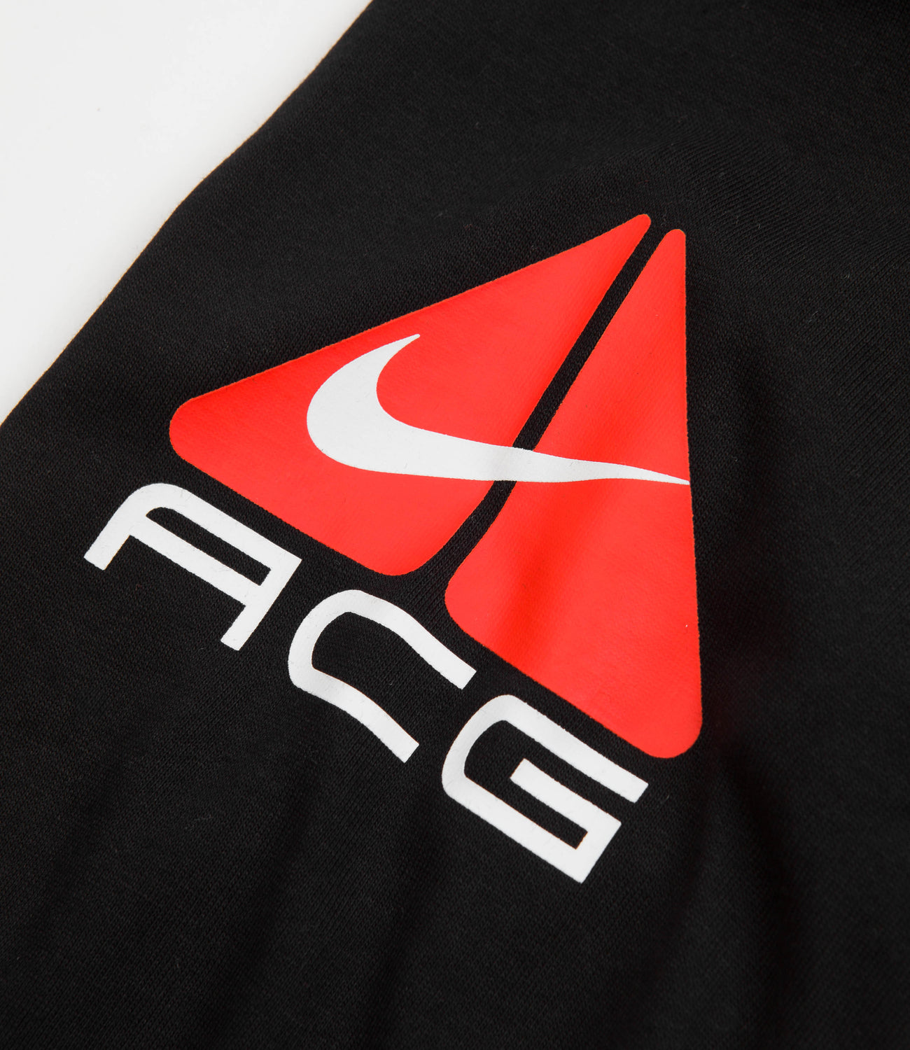 Nike ACG Lungs Long Sleeve T-Shirt - Black | Flatspot