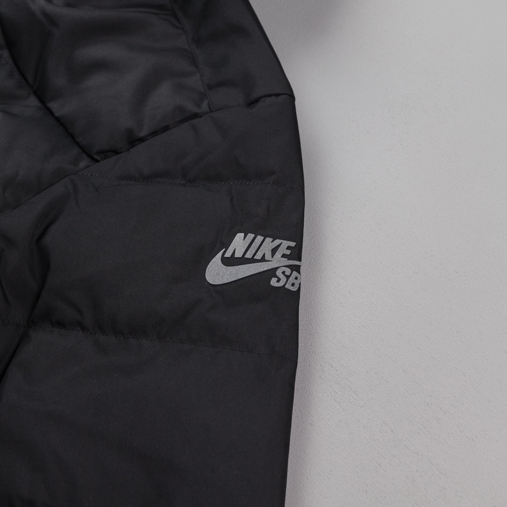 Nike SB 550 Down Jacket - Black 