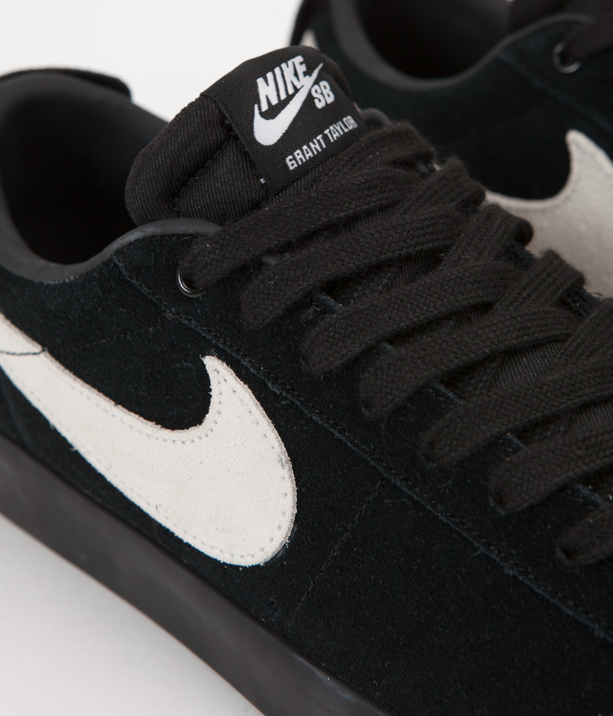 Nike SB Blazer Low GT Shoes - Black / White - Black | Flatspot