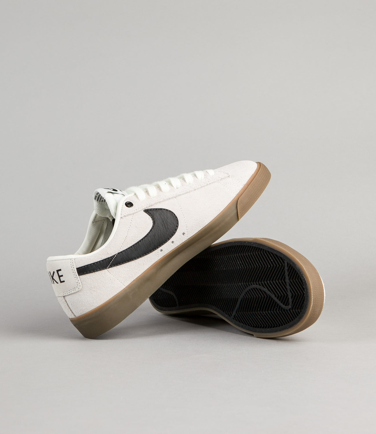 Nike SB Blazer Low GT Shoes - Ivory / Black Light Brown |