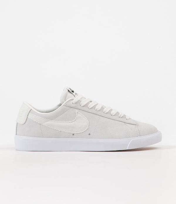 nike sb blazer low summit white