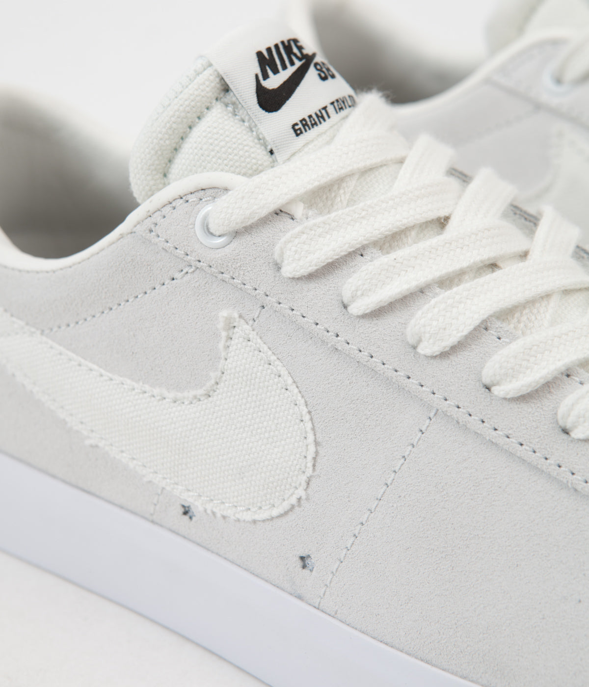 nike sb blazer low gt summit white