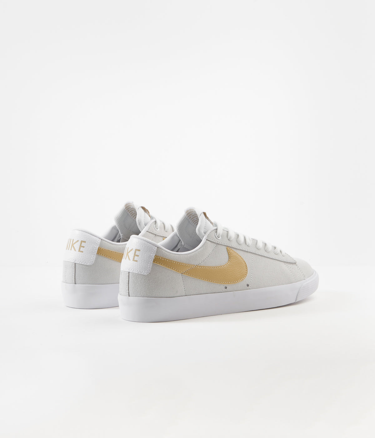 Nike Sb Blazer Low Gt Shoes White Club Gold White Light Thistl Flatspot