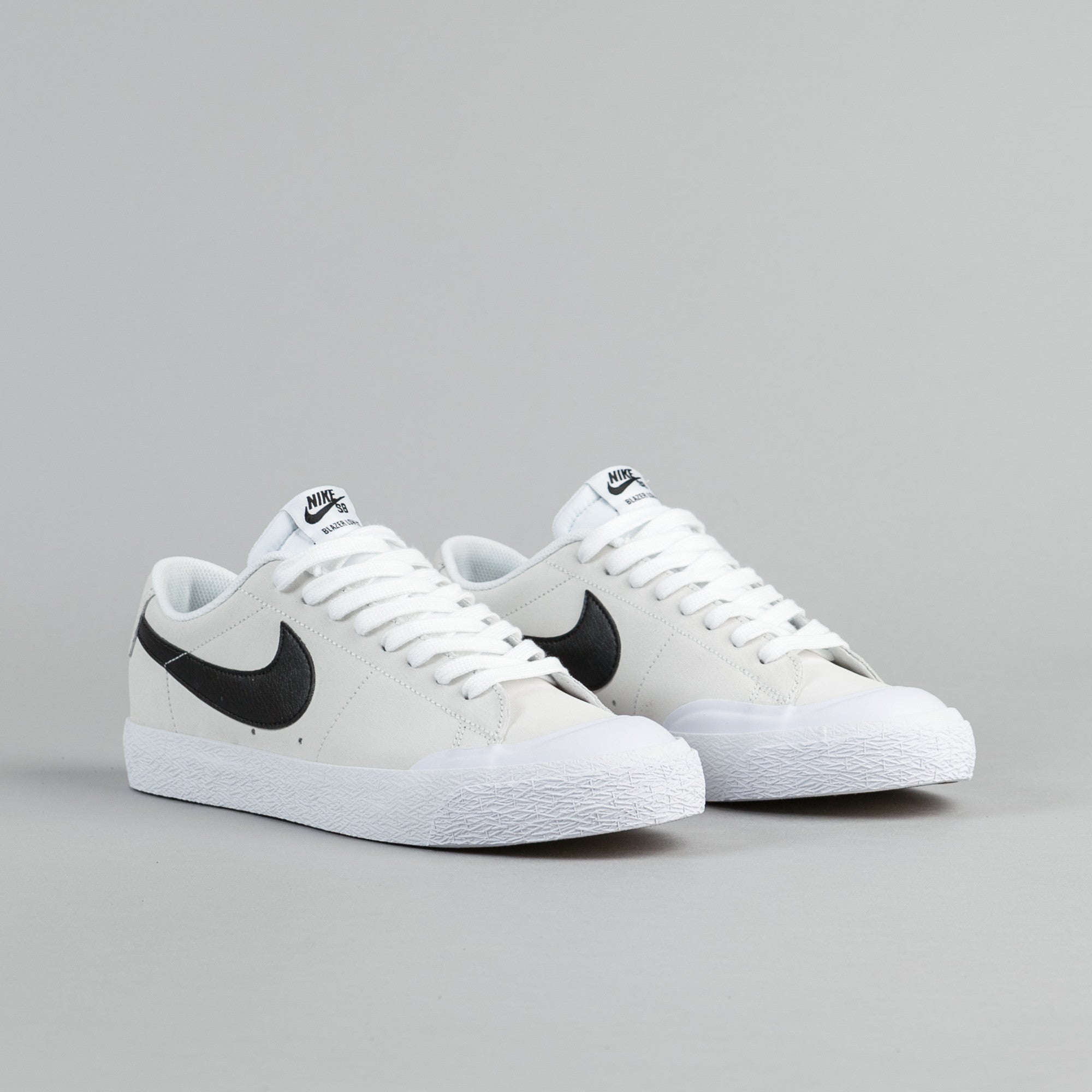 nike blazer low