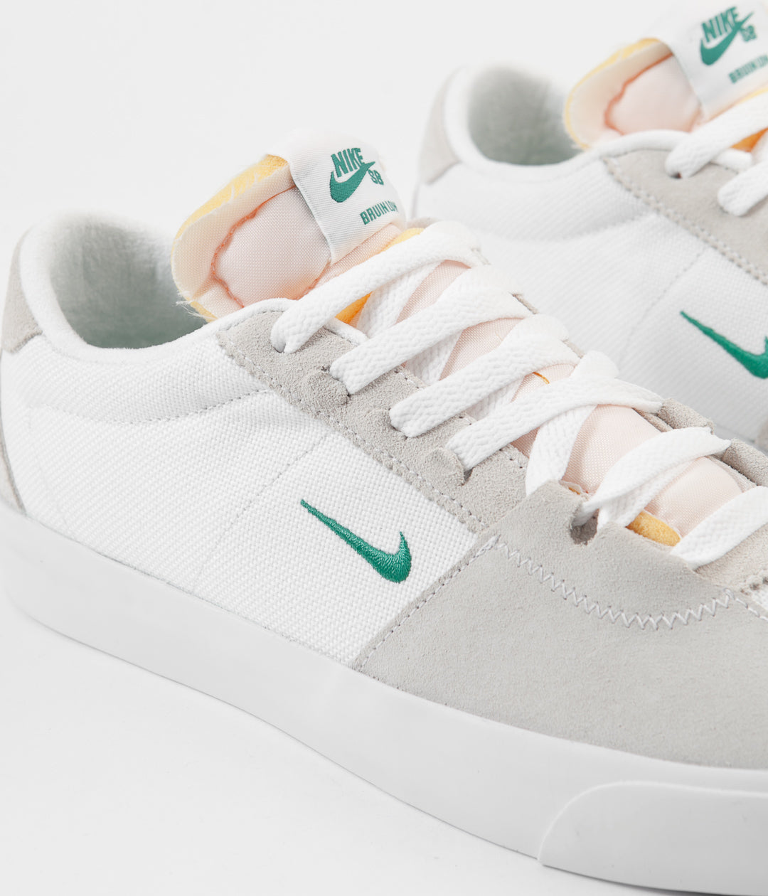 nike sb small swoosh