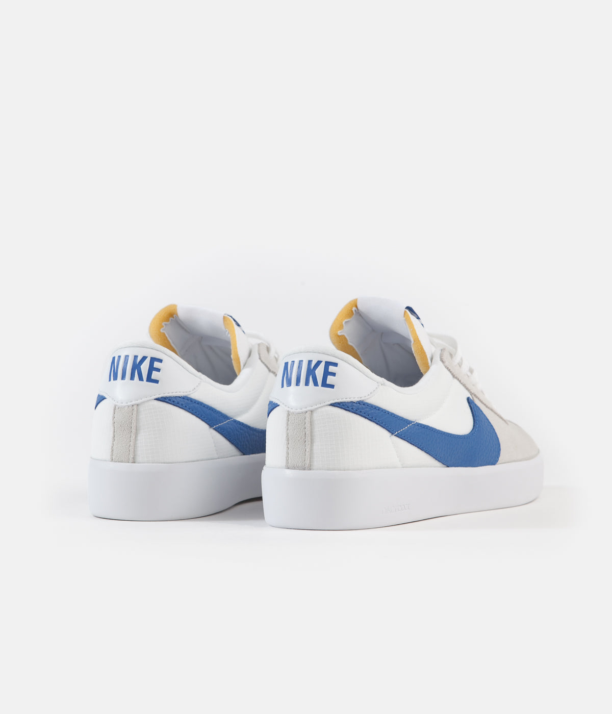 Nike Sb Bruin React Shoes Summit White Signal Blue Summit White Vitogaz