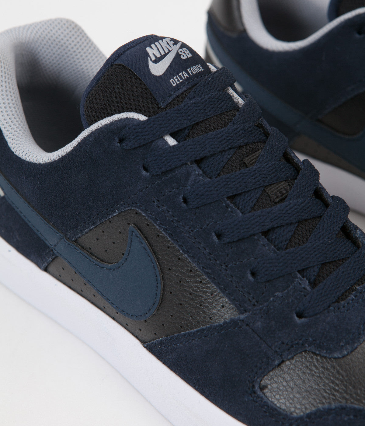 nike skateboard delta force