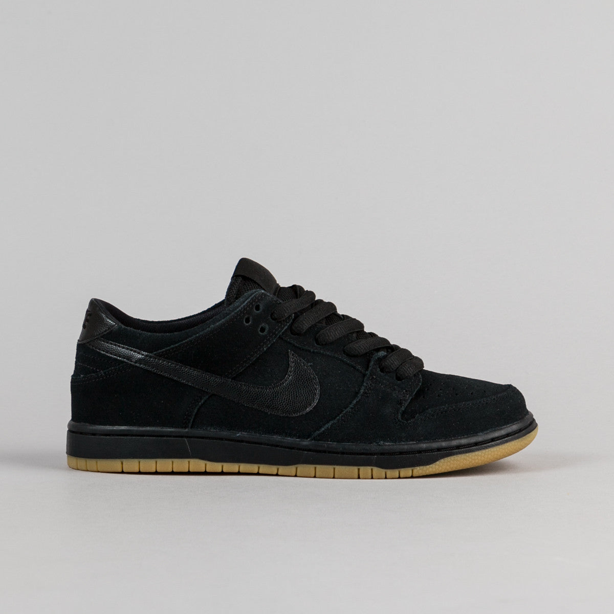 Nike SB Dunk Low Pro Ishod Wair Shoes - Black / Black - Gum Light Brow ...