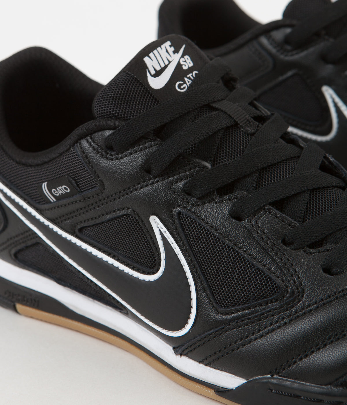 nike sb gato black gum