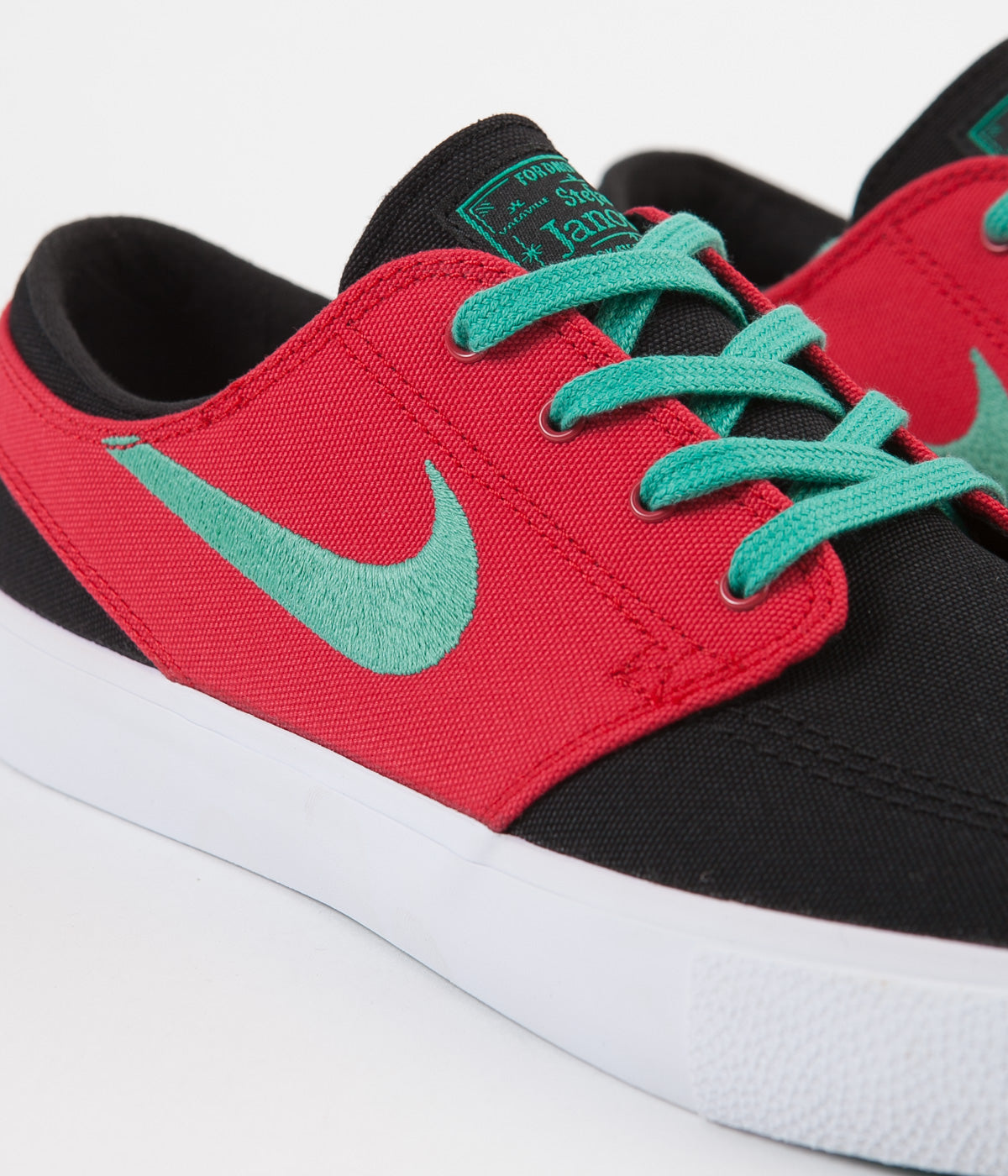 red nike skate shoes