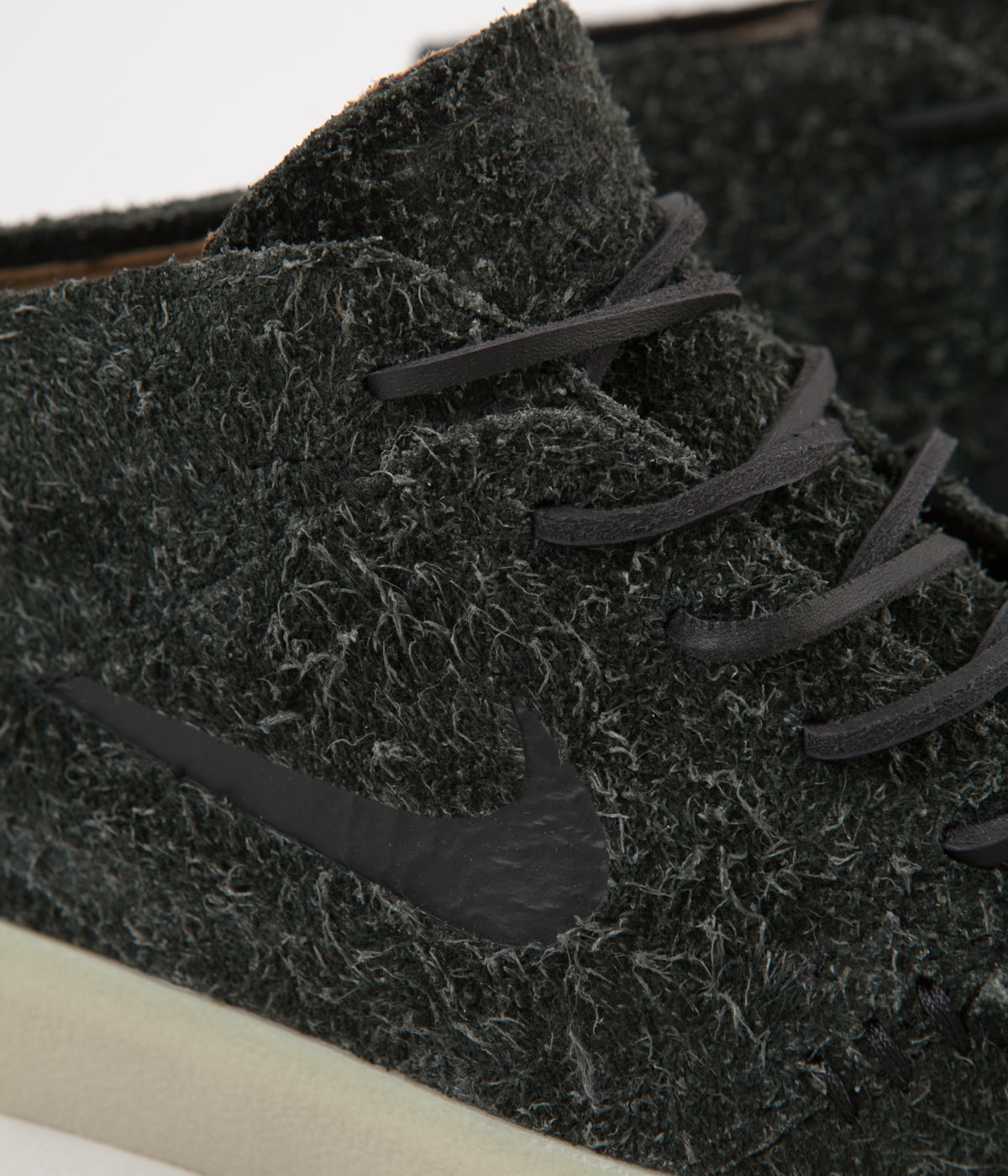 nike stefan janoski black and gold