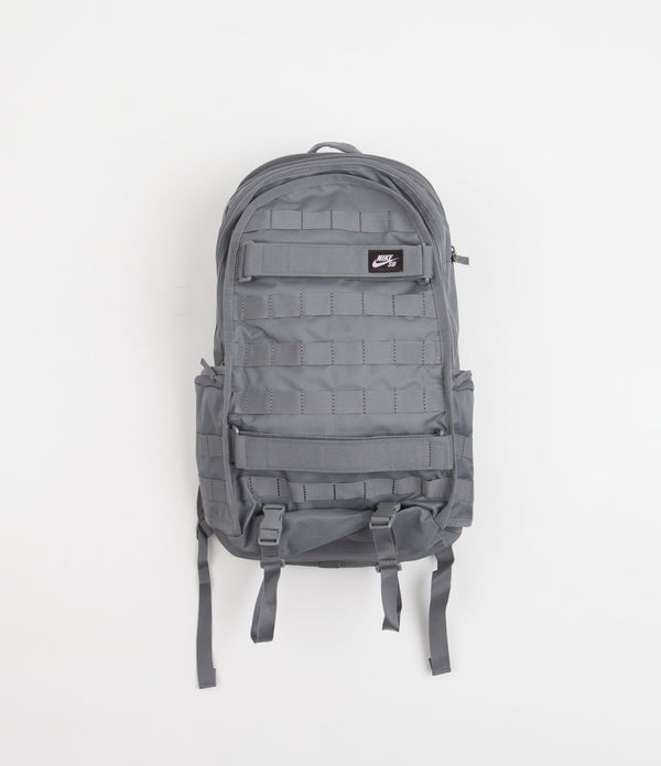 Más lejano emitir Plano Nike SB RPM Backpack - Smoke Grey / Smoke Grey / Doll | Flatspot