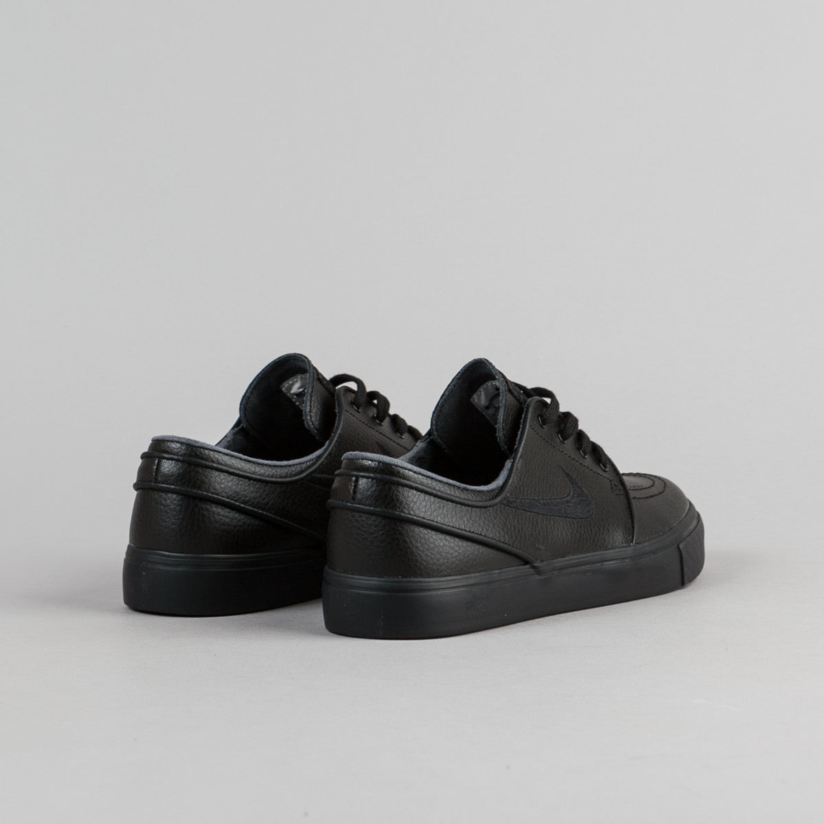 nike sb stefan janoski black