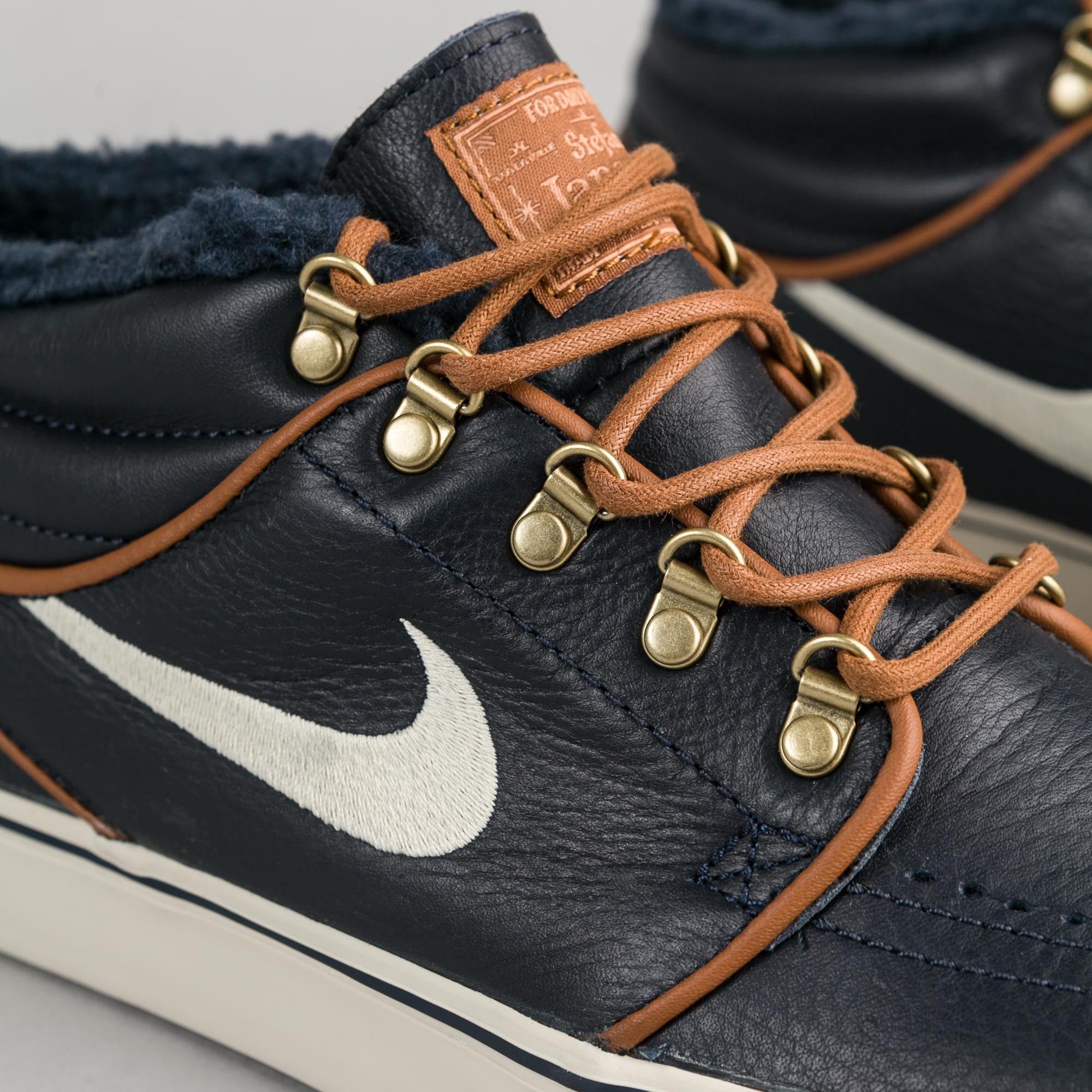 stefan janoski boot