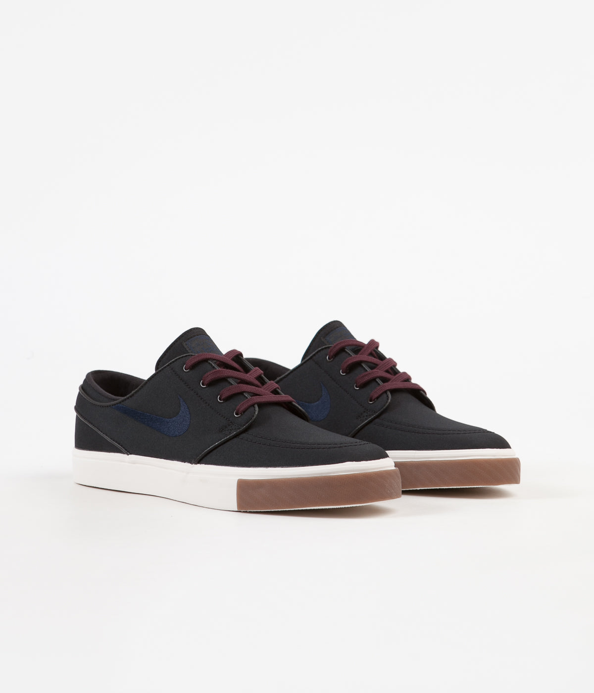 stefan janoski black