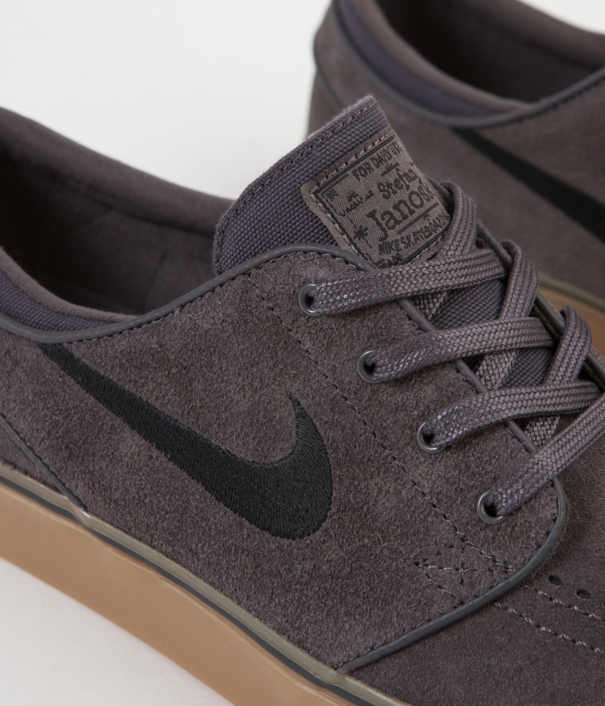 gray nike sb shoes