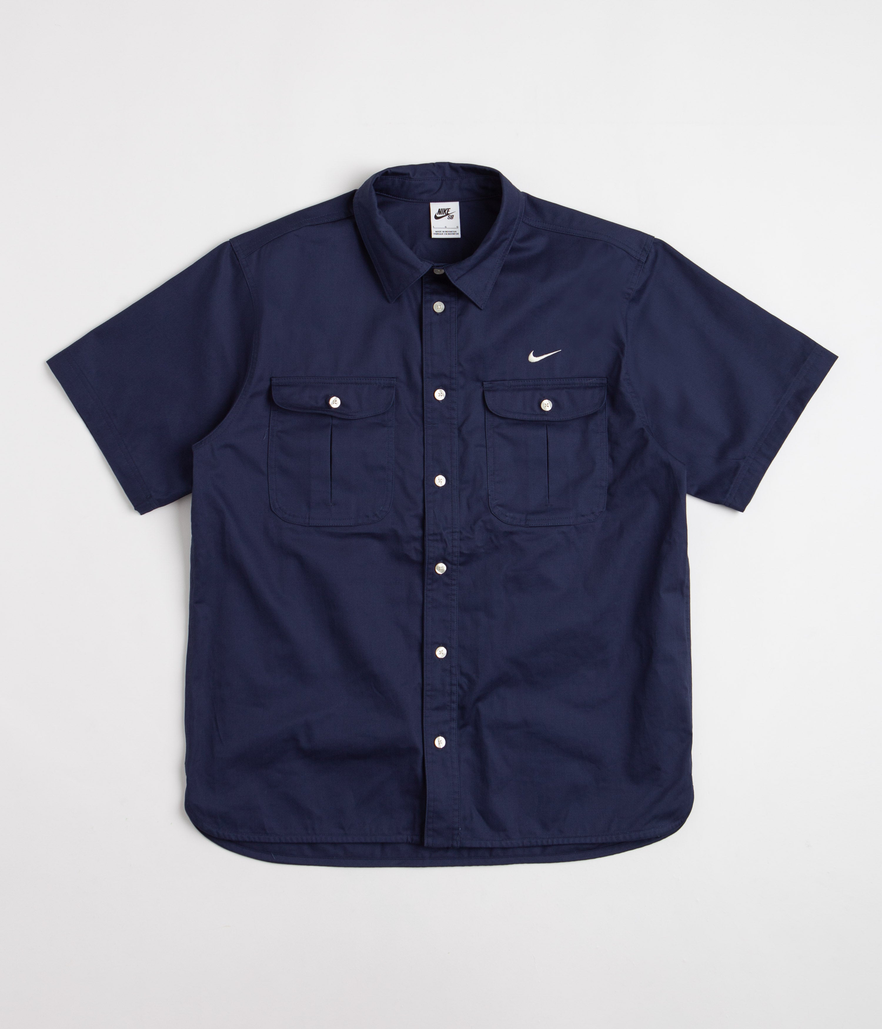 Nike SB Tanglin Woven Skate Button-Up Long-SleeveTop.