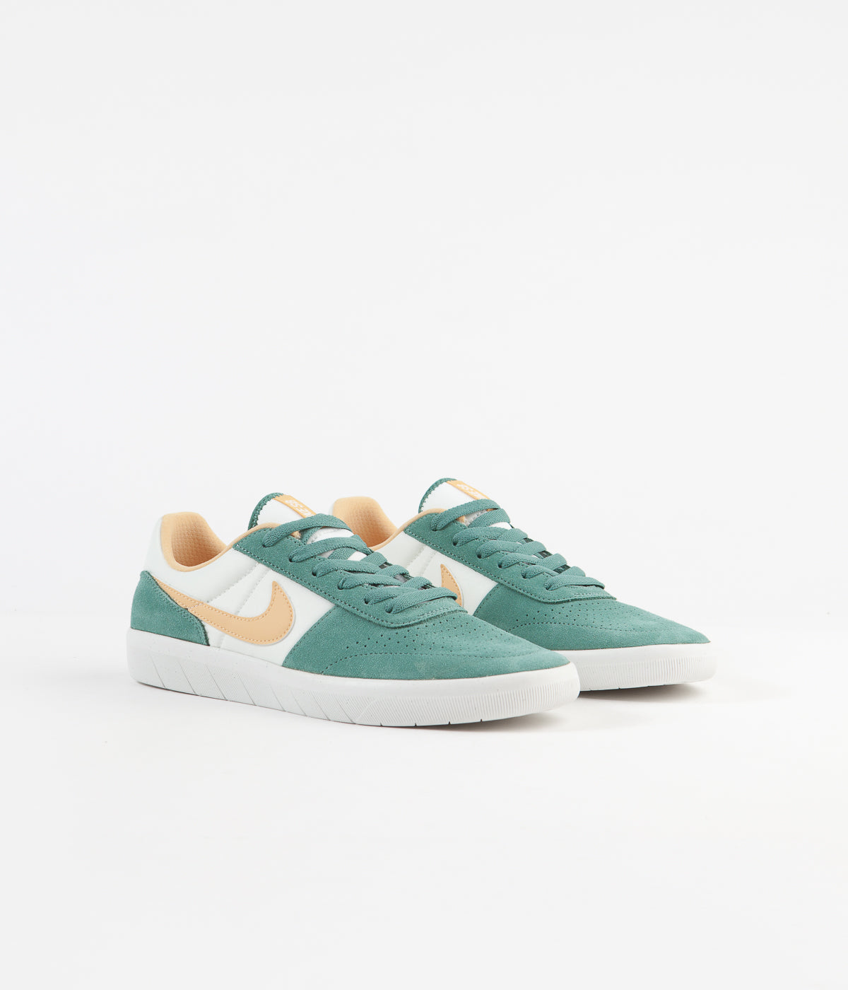 nike sb team classic bicoastal & celestial gold shoes