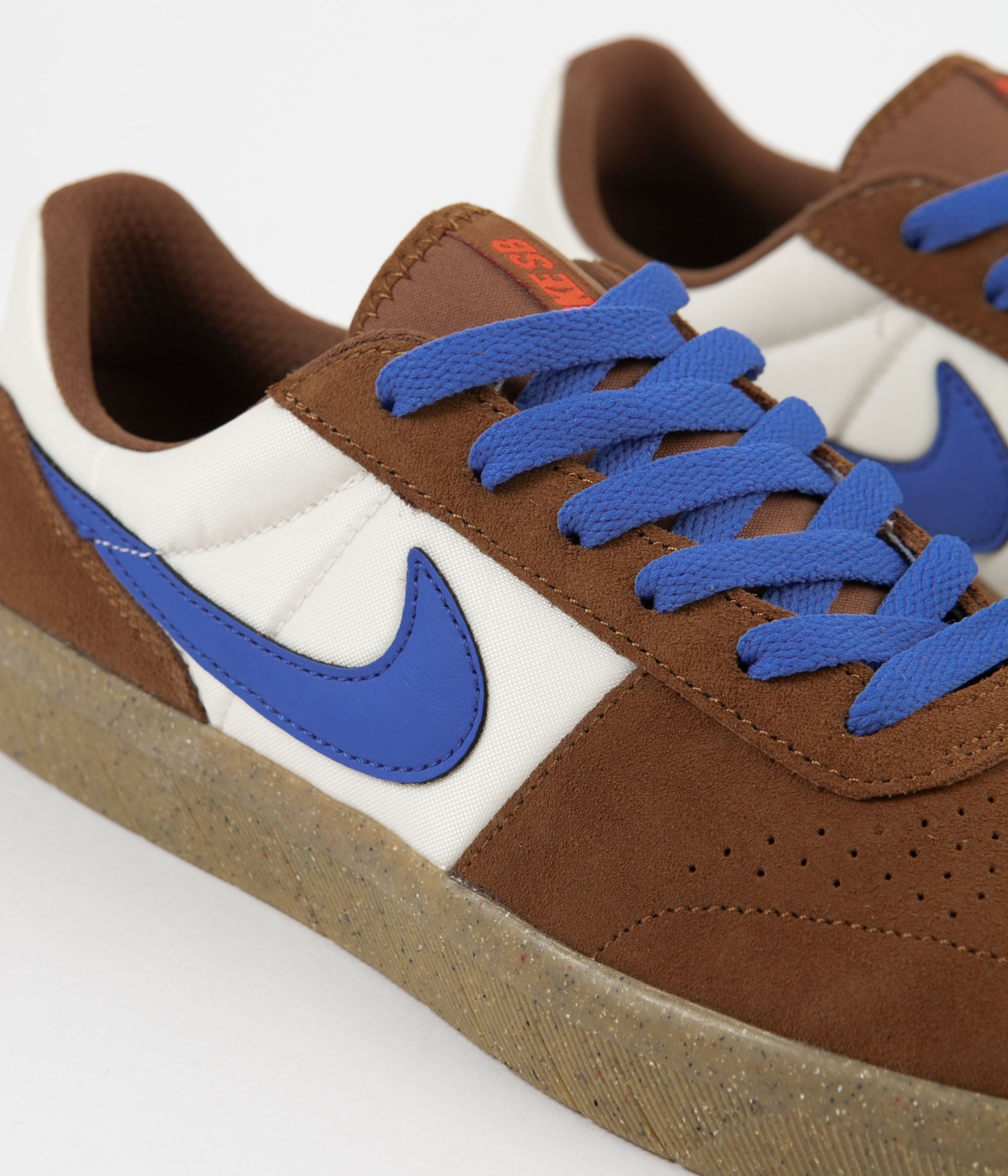 nike sb team classic british tan