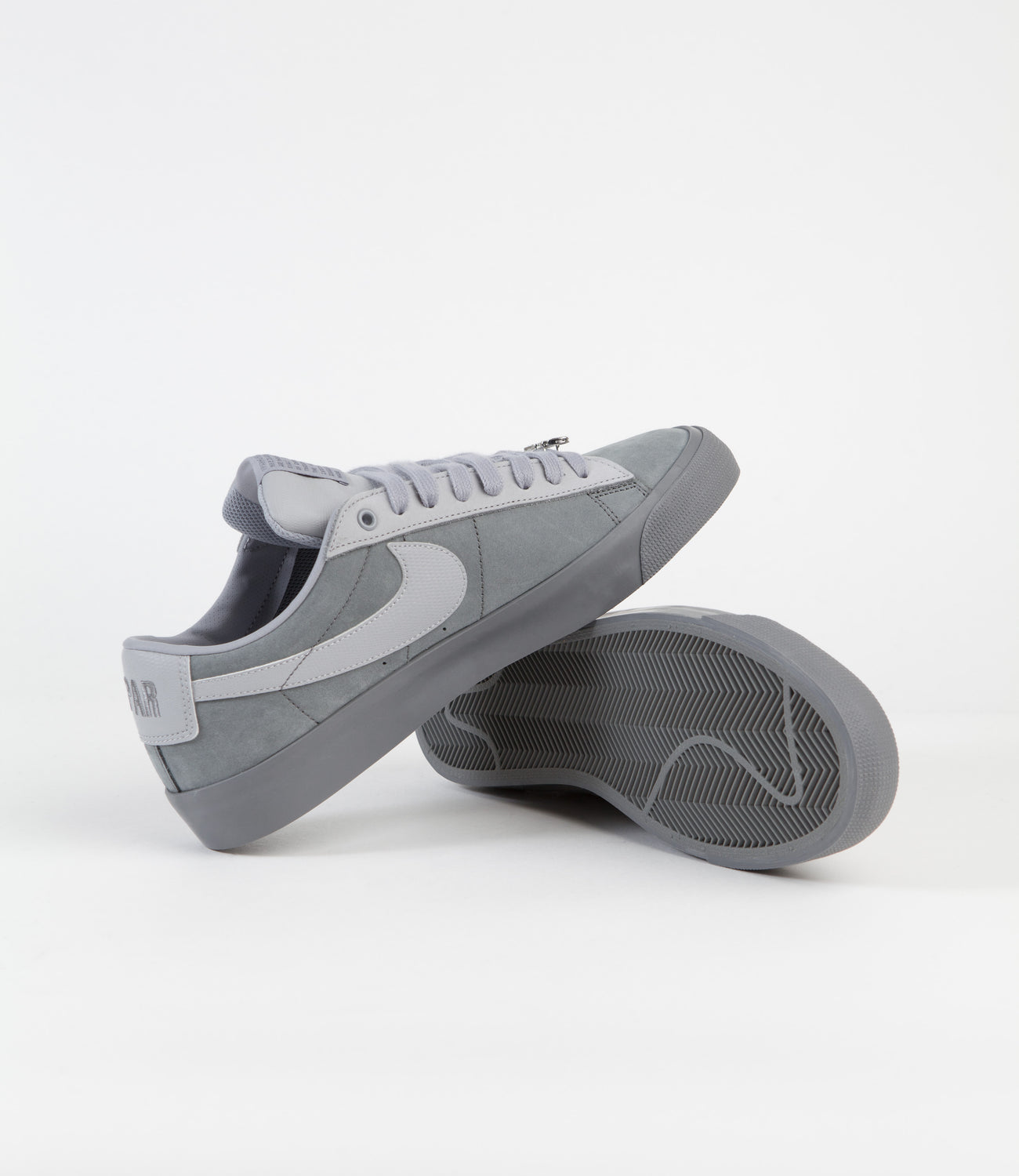fuegos artificiales participar medio litro Nike SB x FPAR Blazer Low Shoes - Cool Grey / Wolf Grey | Flatspot