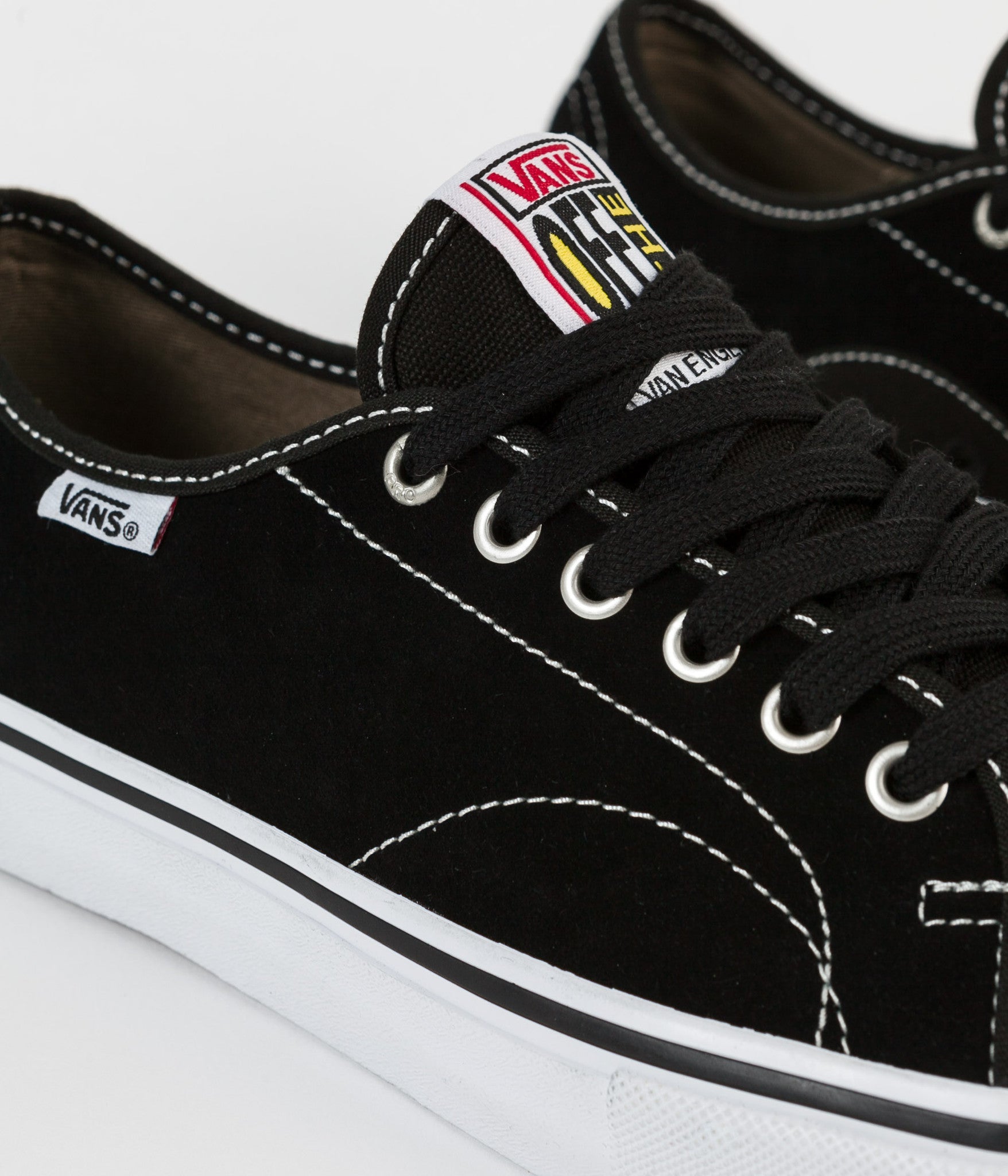 vans av classic pro shoes