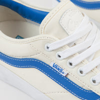 vans chima pro 2 center court classic white